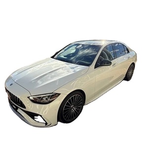 Nuevo Sedán Clase C de Lujo 2024, Paquete 300V, Vehículo Premium Automático de Alta Gama en Buenas Condiciones - Product Image 1