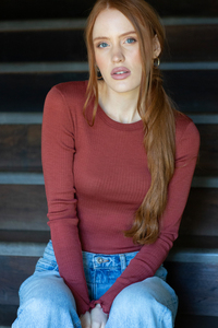 Ilary ML T-shirt italien en laine et soie de haute qualité pour femme manches longues avec tissu tricoté à col roulé - Product Image 3