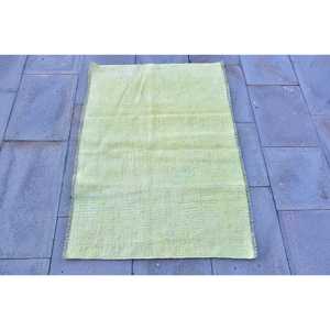 Alfombra Turca Vintage Ecológica de 3.4x2.4 pies, Alfombra Pequeña de Lana con Parches Amarillos y Base de Látex - Product Image 3