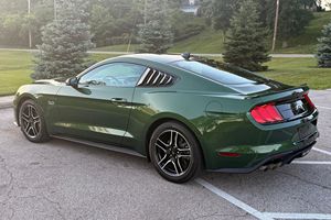 2023 Mustang GT Coupe Premium 6 vitesses manuelles 450 ch V.8 - Product Image 3
