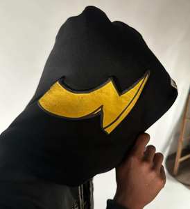 Ensemble de survêtement personnalisé en molleton bouclette 320 GSM avec broderie et impression en relief, comprenant un sweat à capuche court et des sweats à capuche épais en polaire - Product Image 5