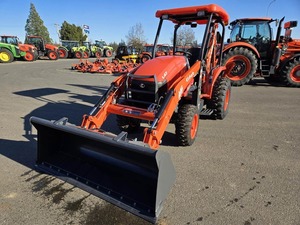 Tracteur-chargeur et pelle rétrocaveuse haute puissance L47 50 CV pour usage agricole avec boîte de vitesses, pompe, capot et benne - Product Image 6