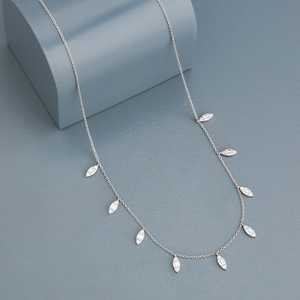 Collier en argent 92,5 plaqué or rose 14 carats, platine et rhodium, orné de diamants, zircon, perle d'eau douce et motif végétal géométrique - Product Image 2