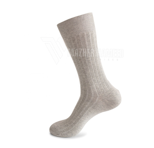 ถุงเท้าผ้าฝ้ายเนื้อนุ่มระบายอากาศได้ดีสีพื้นพื้นสำหรับผู้ชายดีไซน์แบบลำลองออกแบบโลโก้ได้ตามต้องการ - Product Image 5