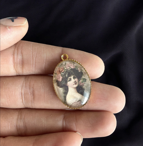 Vintage lady / Charm for <b>Jewelry</b> <b>Findings</b> & Components - Product Image 1