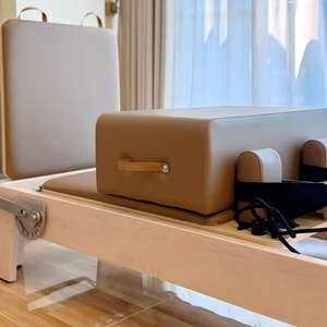 Reformer de Pilates Comercial de Madera de Arce Marrón con Certificación CE, Inteligente, Dinámico y Duradero, para Estudio de Pilates - Product Image 5