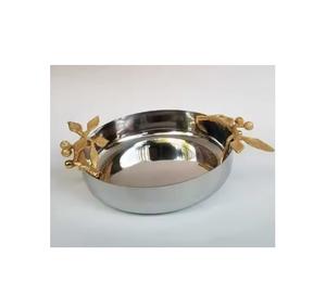 Cuenco de Metal de alta calidad pulido brillante martillado con diseño de hoja dorada para servir vajilla de gran tamaño para el hogar y cuenco de comida para el almuerzo - Product Image 1