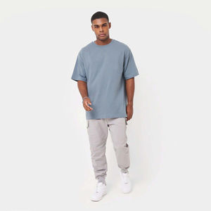 Camiseta de longitud larga sólida de gran tamaño Unisex de algodón 100% de calidad superior con logotipo personalizado impreso Anti-pilling diseño liso para hombres - Product Image 3