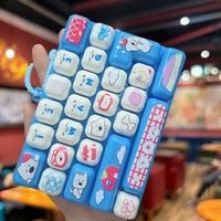 Clavier mécanique anti-stress créatif et mignon à 26 touches, jouet de décompression, porte-clés à bouton de doigt