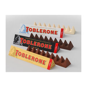Venta al por mayor de barras de chocolate con leche Toblerone de 100g, paquete de 72 unidades, cantidades completas de paletas para cadenas de supermercados y grandes minoristas. - Product Image 3