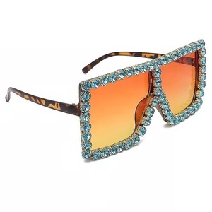 Luxury Unisex <b>Sunglasses</b> with Moissanite Diamonds Gradient Lens Comfortable Features Designer New Goggles for Everyday Wear - Product Image 2