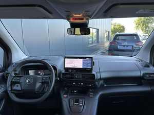 Citroën <span class=keywords><strong>Berlingo</strong></span> Multispace <span class=keywords><strong>XL</strong></span> SUV d'occasion 2024, moteur 4.1-6L, transmission automatique 6 vitesses, cuir de haute qualité, couleur foncée - Product Image 2