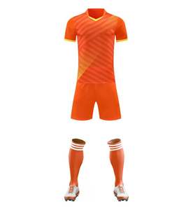 Uniformes de Fútbol Personalizados de Alta Calidad |   Uniformes de Fútbol Transpirables para Equipos |   Conjunto Deportivo Resistente - Product Image 2