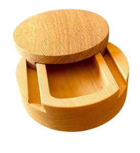 Salière ronde en bois à prix abordable avec couvercle Ustensiles de cuisine Cuillère de cuisine domestique Poivre Boîte de rangement pour épices - Product Image 1