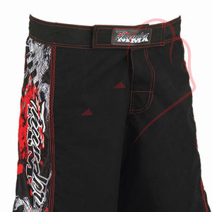 Shorts de sport de compression personnalisés avec logo, respirants, 100% polyester, taille élastique extensible, impression sublimée - Product Image 6