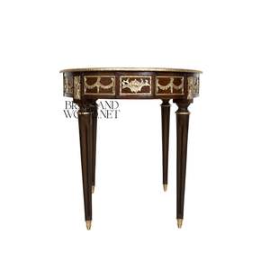 Table d'appoint ronde de luxe avec incrustation florale en marqueterie et accents en laiton doré orné pour la décoration intérieure classique de la maison - Product Image 2
