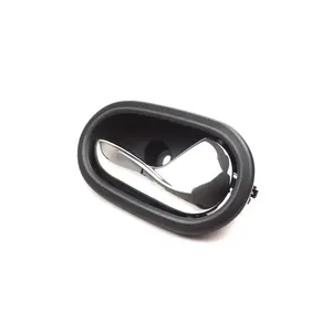 Poignée de porte intérieure chromée côté droit pour Renault Clio, Renault Symbol, Dacia Sandero - Modèle 826724918R - Product Image 3