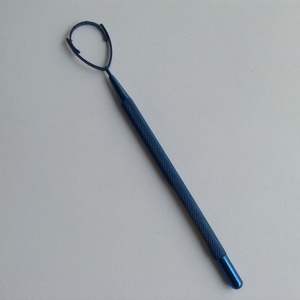 Nuevo Juego de Instrumentos Quirúrgicos Oftálmicos de Acero Inoxidable con Anillo de Fijación Manual de Titanio Reutilizable - Product Image 1