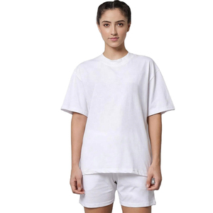 Conjunto de 2 Piezas de Camiseta y Pantalones Cortos Estampados Holgados Casuales para Mujer, Ecológicos, 100% Algodón, Estampado Personalizado, Ajuste Holgado, Negro, Gemelos - Product Image 1