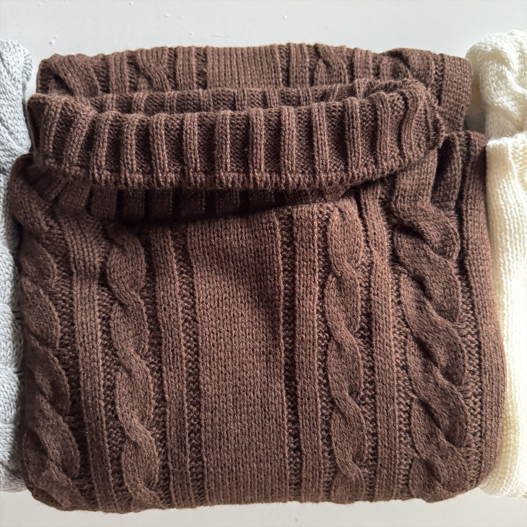 สีน้ำตาล