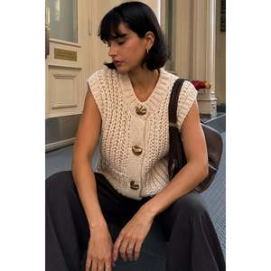 Gilet en Organdy avec Détail Bouton et Poches - Khaki - Khaki - Product Image 4