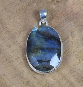 Pendentif en argent sterling 925 avec labradorite bleue, bijoux en pierres précieuses faits à la main, cadeau élégant pour femmes - Product Image 6