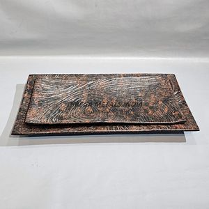 Elegante bandeja decorativa plateada de 2 piezas en un diseño de hoja único Ideal para entretener y agregar un toque de naturaleza a su espacio - Product Image 6