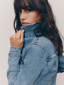 Prima Mujeres Rasgado Chaquetas de mezclilla Fabricantes Casual Elegante Prendas de abrigo Proveedores Moda Vendedores Ropa al por mayor - Product Image 4