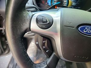 Offre exceptionnelle : Ford C-Max Energi S E FWD d'occasion - Prêt à être expédié - Product Image 2