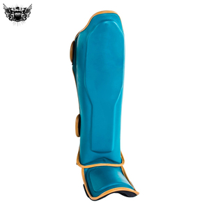 แผ่นหนังป้องกันหน้าแข้งสำหรับผู้ใหญ่แผ่นหนังดีไซน์โลโก้แบบกำหนดเอง - Product Image 3