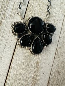 Navajo Black Onyx & Sterling Silver Cluster Collar Hecho a mano Southwestern Declaración Joyería - Product Image 3