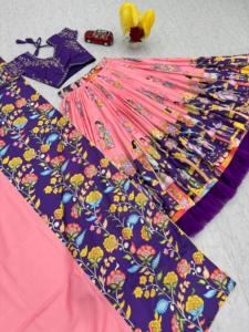 Diseñador Kalamkari Lehenga Choli con hermoso bordado y lentejuelas trabajo perfecto para bodas ocasión disponible al mejor precio - Product Image 5