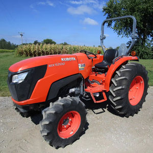 Mini tractor usado Kubota MX5200 maquinaria agrícola económica para agricultura - Product Image 1