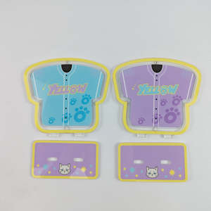 Exhibidor Giratorio Acrílico con Forma de Uniforme para Anime y Videojuegos - Product Image 1