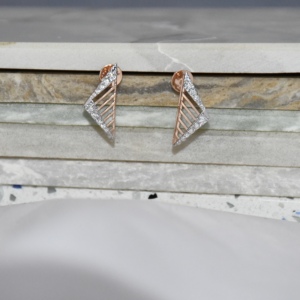 Boucles d'oreilles clous en or massif 18 carats certifiées IGI, élégantes et minimalistes, avec diamants naturels taille brillant, pour mariage, fête, fiançailles - Product Image 4