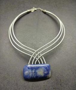 Loop Design Epoxy Resin Modern Natural Necklace for Wedding Engagement Party Fashion Jewelry - Product Image 5