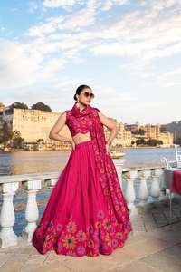 Nouveau 2024 dernière robe fantaisie à la mode Tussar Silk Lehenga Choli & Dupatta avec imprimé floral et fournisseur de travail en aluminium de l'Inde - Product Image 6
