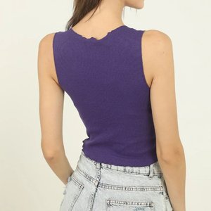 เสื้อครอปแขนสั้นสไตล์ฮิปฮอปถักคุณภาพสูงแบบกำหนดเอง พร้อมขนนก สำหรับชุดออกกำลังกายโยคะผู้หญิง OEM - Product Image 2