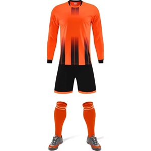 Vêtements de football professionnels pour enfants du fournisseur direct d'usine Conception de tissu personnalisable avec ensembles d'uniformes de logo de haute qualité - Product Image 2