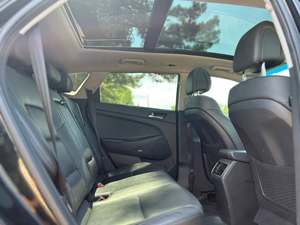 Hyundai Tucson 1.6T Limited AWD 2018 / Disponible à la vente avec faible kilométrage, moteur essence / Véhicule d'occasion en excellent état, sans accident - Product Image 6