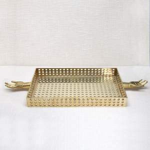 Bandeja Redonda de Metal con Diseño Floral Calado Dorado, Plato Decorativo para Servir, Organizador Elegante, Acento para Decoración del Hogar, Boda - Product Image 5