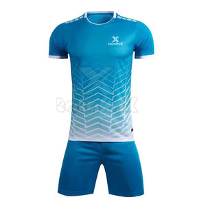 Últimos diseños de fútbol juvenil, uniforme transpirable de color sólido, uniforme de fútbol en stock nuevo - Product Image 1