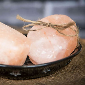 Jabón Suave de Sal del Himalaya de Tendencia 2025, Barra de Masaje Natural Tallada a Mano para el Cuidado Corporal y Decoración del Hogar en Estilo Romántico - Product Image 4