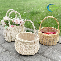Grand panier à fleurs en rotin artisanal Panier à fruits en rotin vintage avec poignée idéal pour les mariages, les fêtes et la décoration intérieure.