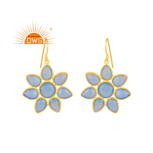 Dernière conception de boucles d'oreilles en argent sterling plaqué or 18 carats en calcédoine bleue naturelle avec pierres précieuses Demi Fine Jewelry Manufacturer - Product Image 1