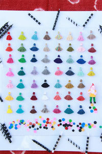 ¡Tiny 2 cm Silver Binding Cotton Tassels Fabricación de joyas Boho Yoga Mala Colgante DIY Craft Supplies Cortinas 10 piezas que eliges! - Product Image 6