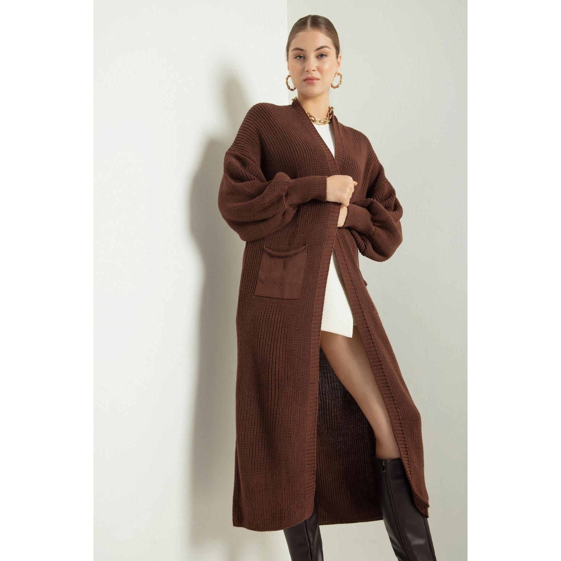 สีน้ำตาล