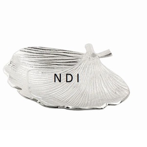 Vajilla con diseño en relieve, plato de servicio con acabado plateado estilo marino para el hogar, hoteles y restaurantes. - Product Image 1