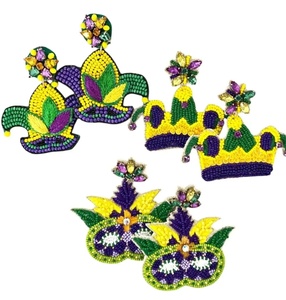 Pendientes Personalizables de Mardi Gras con Cuentas de Cristal y Motivos Decorativos, Coronas Festivas para Mujer, Hechos a Mano, de Gran Venta - Product Image 1