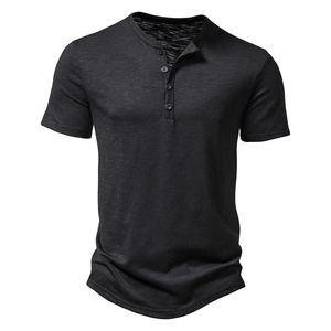 Camiseta con cuello en V profundo para hombre, camiseta interior Invisible con dobladillo redondo, de manga corta Camiseta ajustada de corte bajo, Camiseta ancha en V, diseño en blanco - Product Image 2